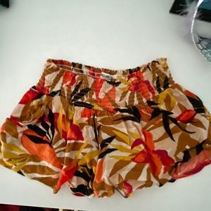 Billabong flowy shorts